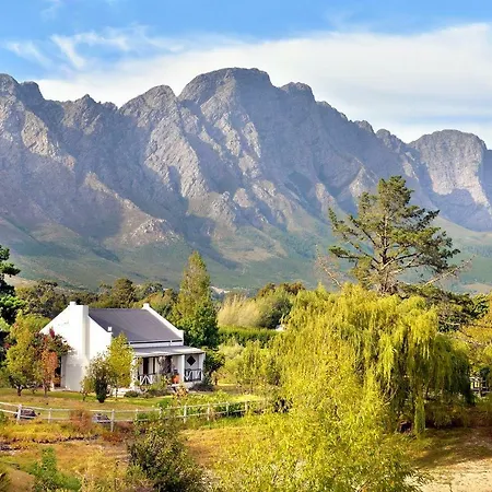 Bo La Motte Farm Cottages-3